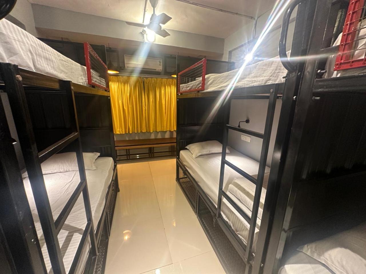Travotale Hostel And Cowork Koregaonpark Pune Exterior photo