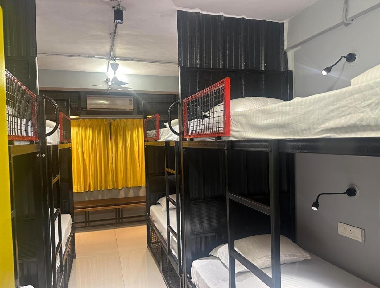 Travotale Hostel And Cowork Koregaonpark Pune Exterior photo